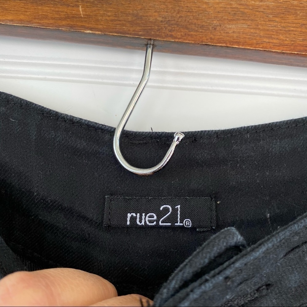 Rue21 black high waisted jeans Size 9/10 - Picture 4 of 10